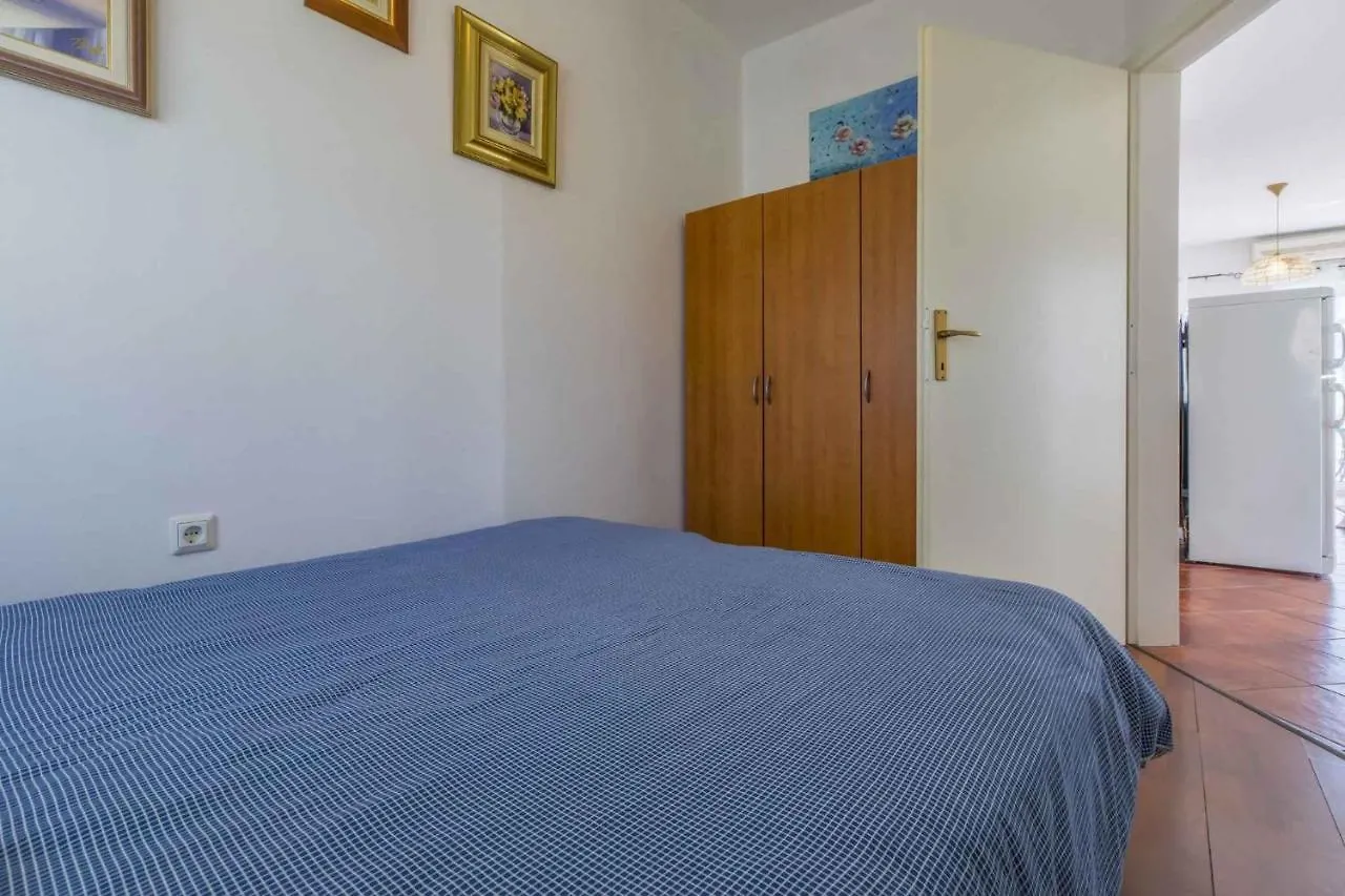 Apartments In Selce 39140